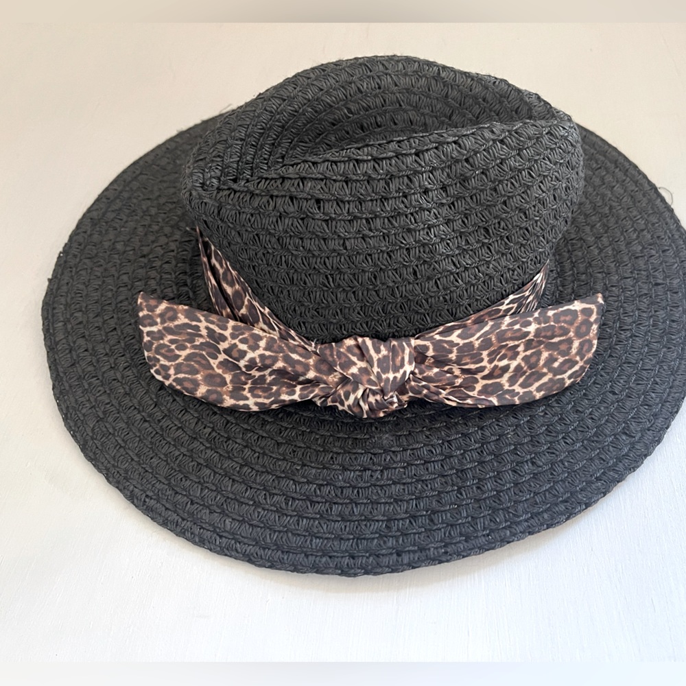 NWT NORDSTROM Packable Braided Paper Straw Panama Hat Black Animal Print Band